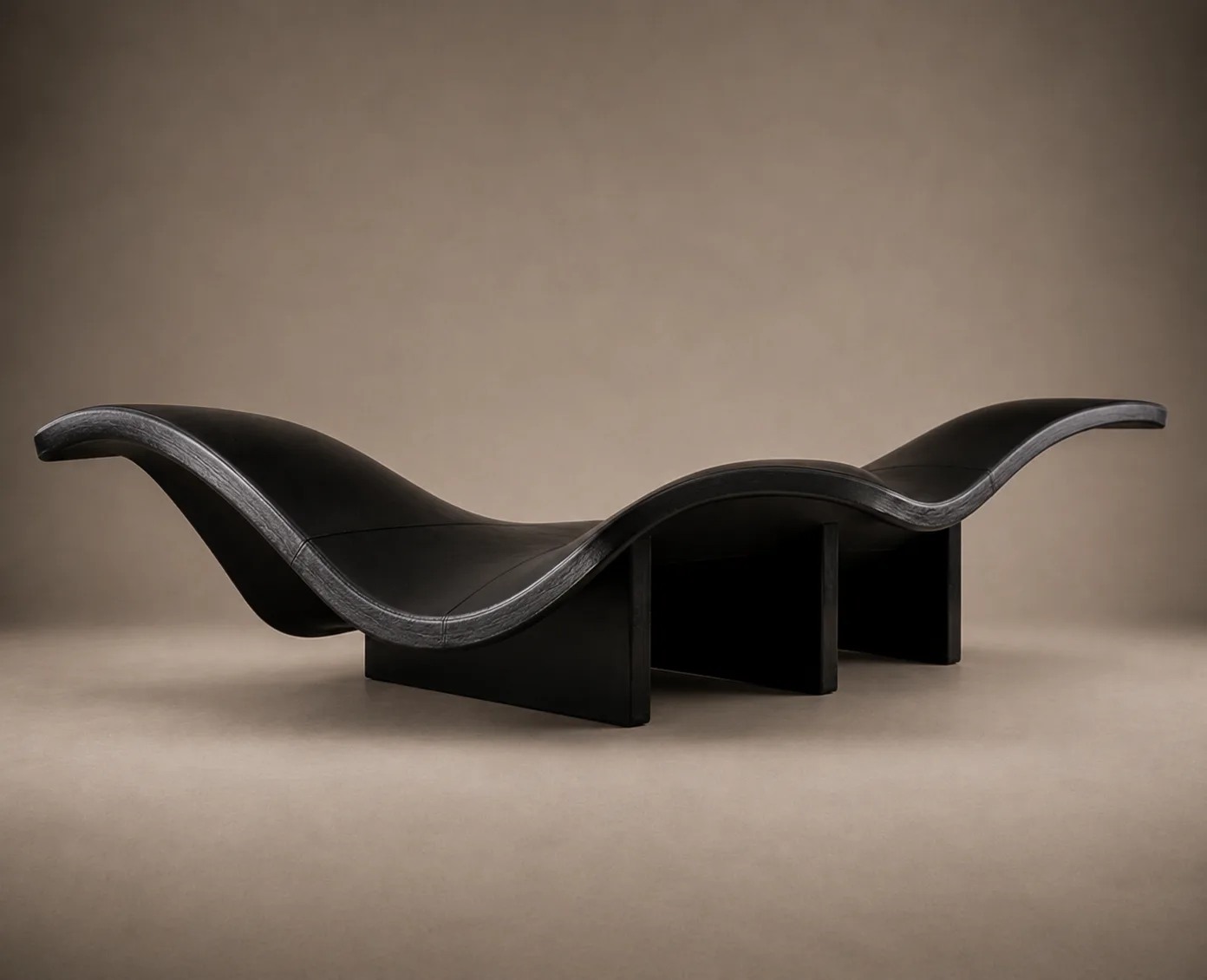 Wing Lounge in Black — view 1